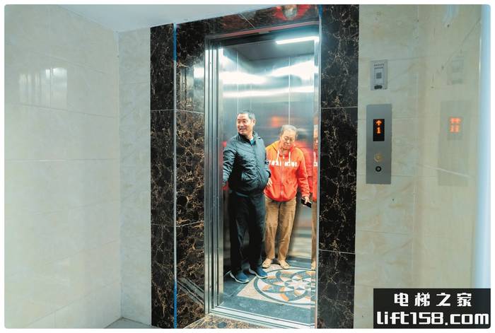 326海口电梯加装2_电梯之家.jpg