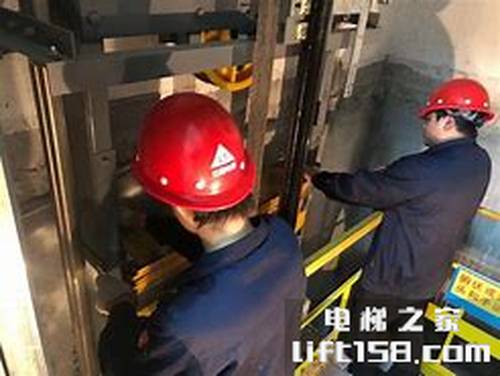 电梯维修巡查_电梯之家.jpg