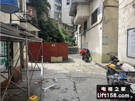 加装电梯1_电梯之家.jpg
