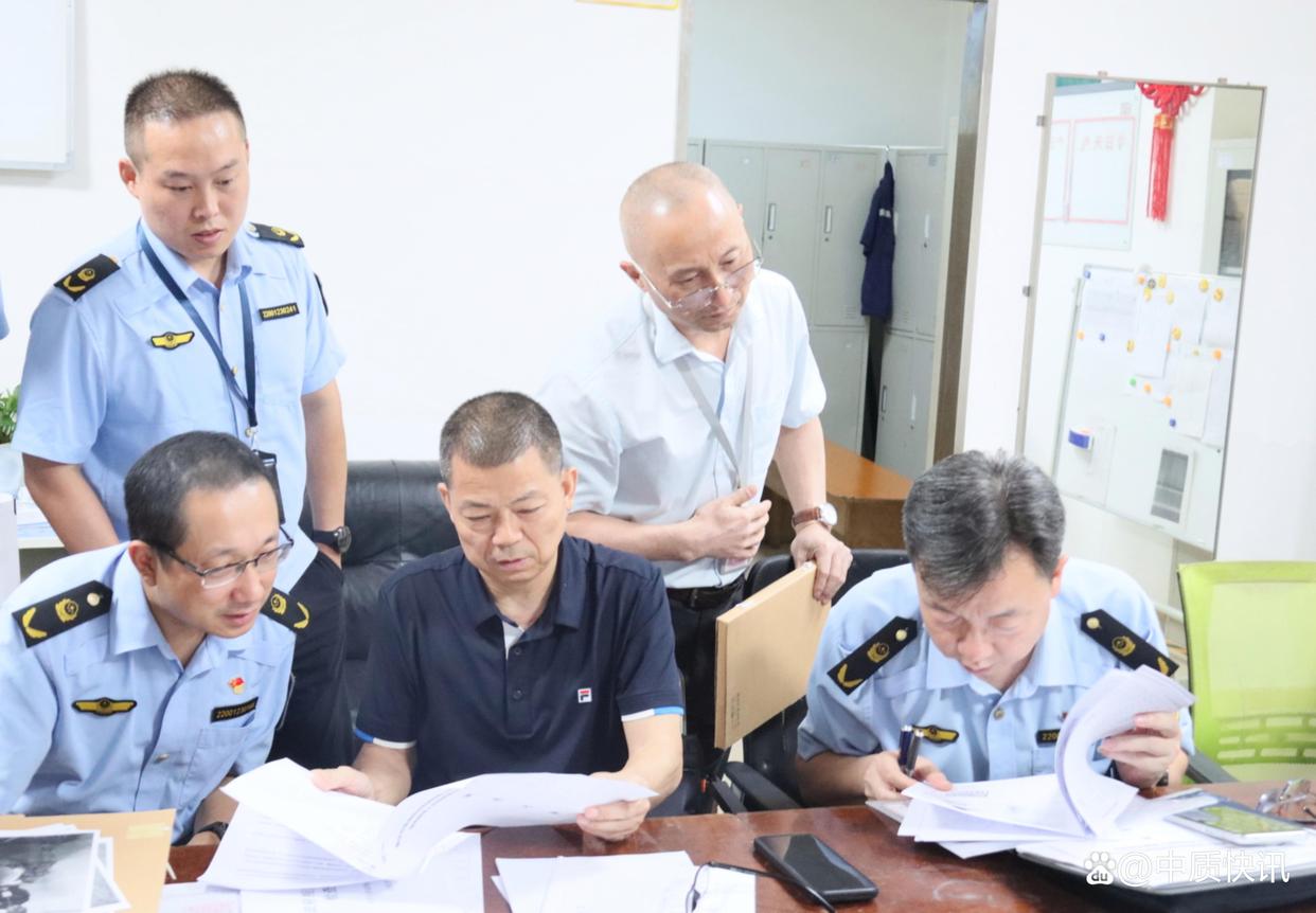引入“外脑”查隐疾 高温之下护乘梯｜重庆市两江新区电梯安全治理打出“组合拳”